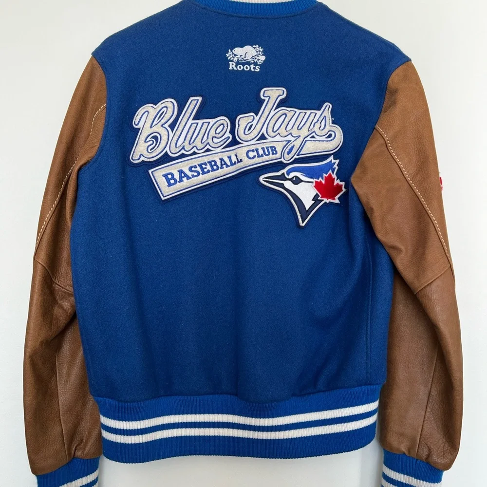 Roots Toronto Blue Jays Varsity - Picture 3 of 6